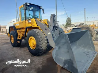  2 جرافة فولفو L90C