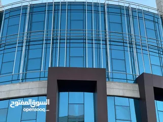  1 مكتب تجاري فاخر جدا للبيع في أفضل مواقع الدوار السابع :   الرقم المرجعي  : 41399