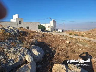  3 قطعه ارض متميزه سكنيه 600 م مطلة على جبال فلسطين في اسكان المهندسين في بطنا