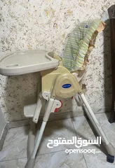  2 كرسي طعام للأطفال بسعر 25 دينار