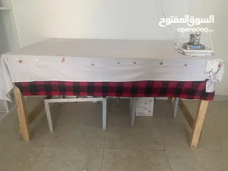  2 طاولة خشبية