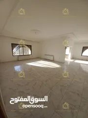  21 شقة ارضية من فيلا مع ترسات خلدا