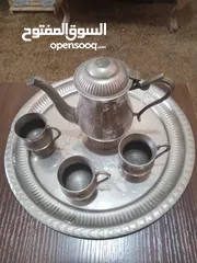  4 اطقم نحاسيات قديمه ورسم يدوي جميل