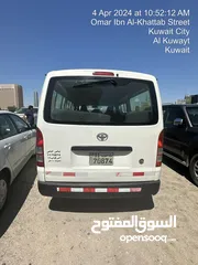  2 TOYOTA HIACE 2012