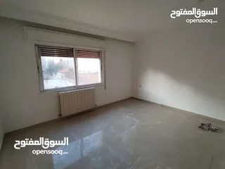  9 شقة فارغة للايجار