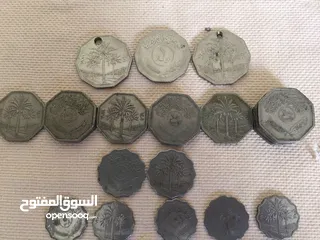  9 عملات معدنية مختلفة من عدة دول عربية واجنبية