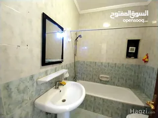  10 شقة غير مفروشة للإيجار 200م2 ( Property 17792 ) سنوي فقط