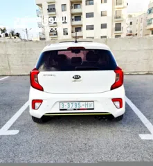  6 كيا بيكانتو 2018 GT line فتحة سقف