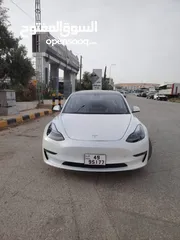  10 تيسلا مودل 3 ....(2023)ستاندر بلسس لون ابيض للبيع