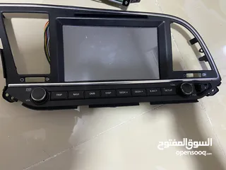  1 شاشة هونداي اڤانتي أصلية للبيع