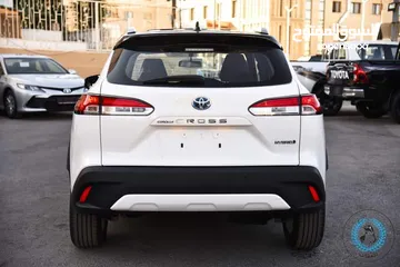  6 مواصفات فاخرة Toyota Cross 2023