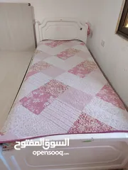  5 تخت عدد 2 واحد بصندوق مع بيرو وكمودينه