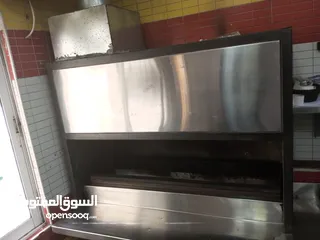  5 منقل مشاوي للمطاعم مع توربين بحالة ممتازة للبيع