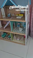  5 doll house