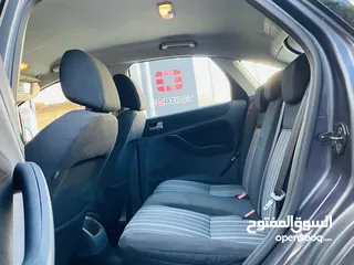  6 فورد فوكس فل اوتماتك بنزين ماتور 1600 بوضعية ممتازة ترخيص وتأمين جديد الله يبارك لصاحب النصيب..