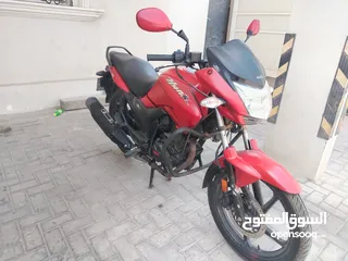  1 هيرو دراجة نارية