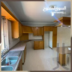  2 شقة طابق اول للبيع في الدوار السابع بالقرب من مسجد احد مساحة 175 م