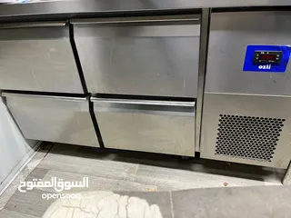  2 كرفان لبيع مع رخصة جاهز الشغل سعر قابل للتفاوض