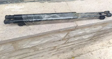  4 صنوبرصات باب خلفي كيا نيرو  وهيونداي ايونيك+++++++كيا سول كوري