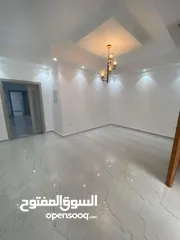  3 شقة ارضية جديدة حجم كبيرة في مدينة طرابلس منطقة زناته الجديدة داخل المخطط