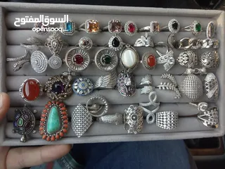  18 عطورات ماركات اصليه