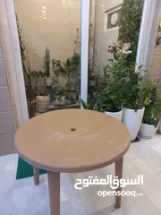  3 طاولتين طعام