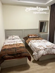  2 يوجد لدينا شقق   مفروشة للايجار يومي أسبوع شهري  مساحات الشقق من 130 لا 300 متر موقعنا: عبدون فقط