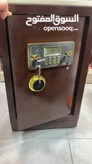  3 قاصه مميزة جدا بوزن 60 كيلو مع نظام حماية رائع ضد الحريق