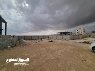  1 أرض للبيع بجانب الفندق