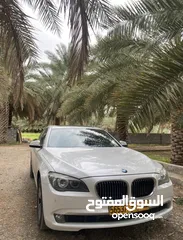  8 بي ام دبليو 740i