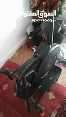  5 كرسي معدة وجهاز بسكليت رياضه استعمال بسيط جدآ..تحمل اوزان كبيره