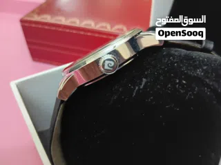  6 ساعة رجالي غير ملبوسة ماركة بيير كاردين اصلية