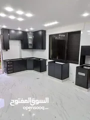  10 مطابخ ألمنيوم