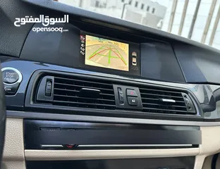  17 BMW 520i 2013  لون بني مميزه فحص كامل كرت ابيض فل الفل اعلى صنف جميع الاضافات