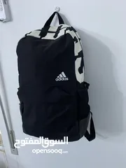  3 شنتة ظهر اديداس adidas اصلية مميزة جدا حال الوكاله