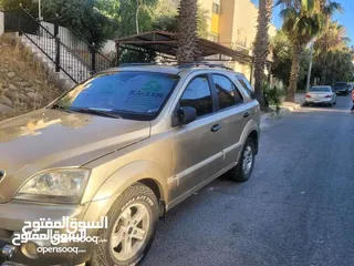  19 كيا سيرينتو جيب.بحالة ممتازة مش ناقصها شيء.كاش او اقساط