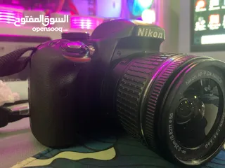  11 نيكون 3300d حال الوكاله  شتر قليل  عدسه 18/55 ستراب  وصلات  ترايبود  شاحن  بطاريه
