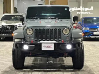  2 Jeep Wrangler Sahara