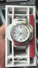  1 VICTORINOX SWISS ARMY