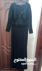  4 فستان سهره بحالة الجديد للبيع