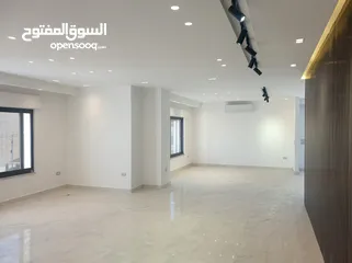  2 ام اذينه شقة طابقية جديدة 300 متر فارغه للإيجار السنوي