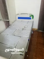  1 سرير مستشفى