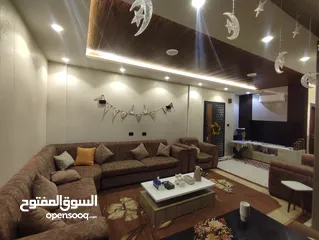  6 شقة طابق تسوية بناء حديث للبيع