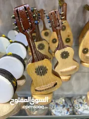  5 تحف على شكل الالات موسيقة