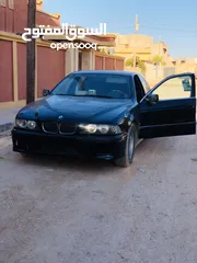  4 BMW E39 520i