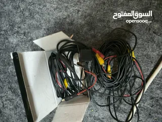  18 قطع متفرقة لسيارة اكس دي موديل 2001