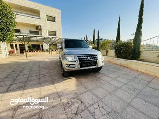  2 باجيرو 7 مقاعد للإيجار شهري فقط