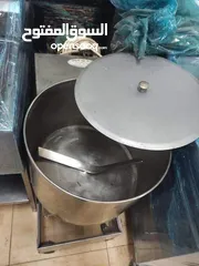  1 عجانة للبيع بتوسع 10 ك طحين