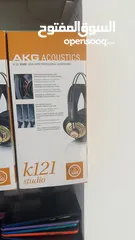  1 AKG Acoustic k121 headphones