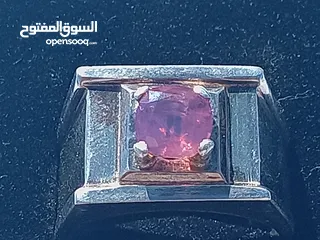  24 خاتمين فضه صباغه يدويه حرفيه متوجين بحجر زفير كشميري وحجر ياقوت كشميري طبيعيين غير معاجين إطلاقا